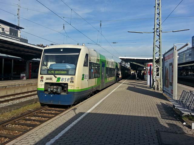 010  im Hbf Freiburg im Breisgau