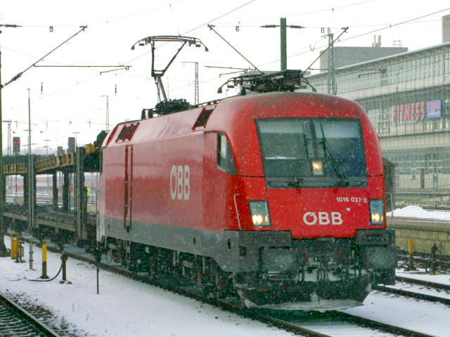 1016  im Bhf Regensburg