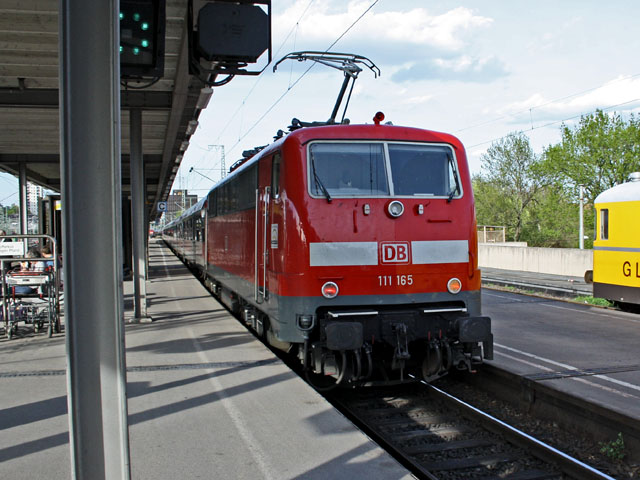 111  im Hbf Stuttgart 