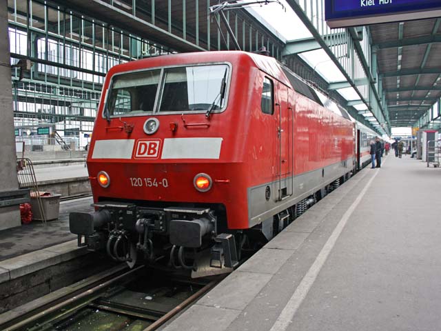 120 im Hbf Stuttgart