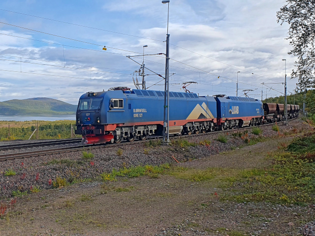 IORE im Bhf Tornetr�sk