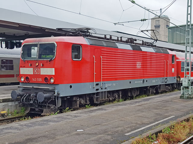 143  im Hbf Stuttgart 
