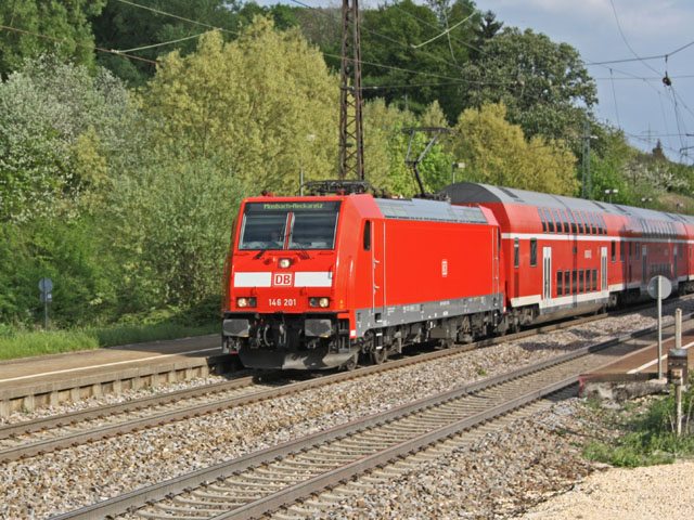 146 im Bhf Gingen (Fils)