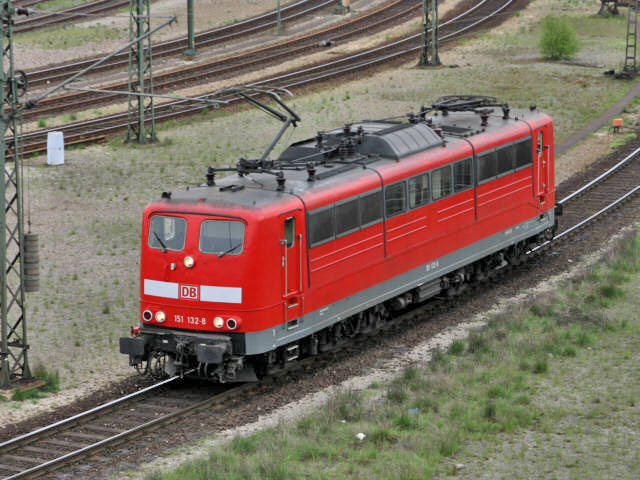 151  im Rangierbahnhof Maschen