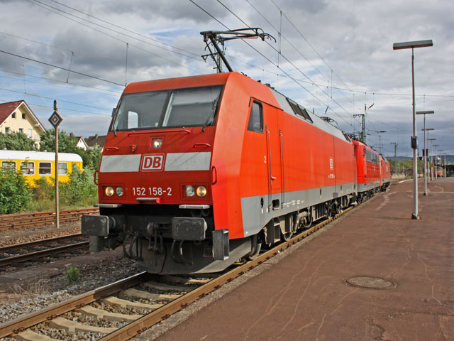 152 im Bhf Bebra