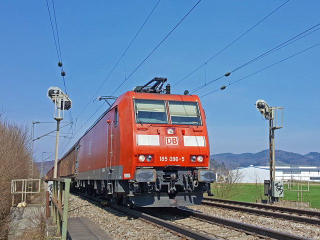 185  n&ouml;rdlich von Denzlingen (Elzbr&uuml;cke)