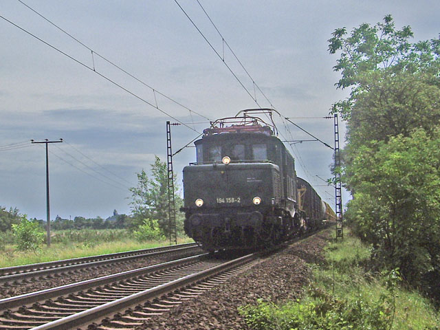 194  bei Mannheim-Friedrichsfeld(Nord)