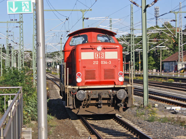 212  im Bhf Frankfurt/Main-Stadion