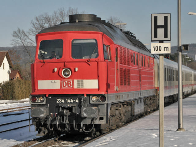 234 im Bhf Neunkirchen am Sand