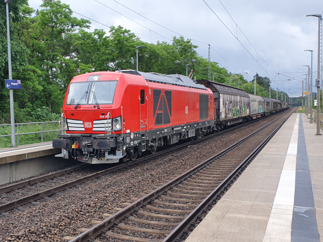 249 im Bhf Britz