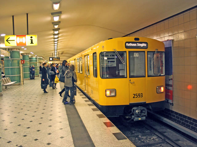 2593 Berlin, U-Bhf Zoologioscher Garten