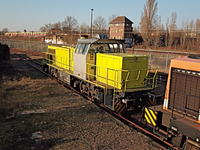 275 im Bahnbetriebswerk Sch�neweide