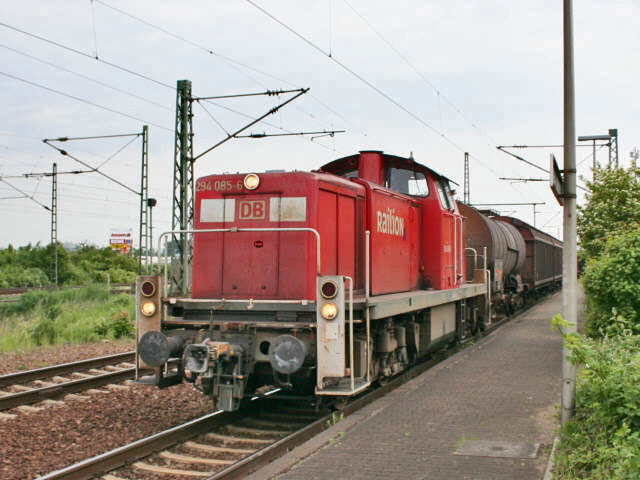 294 im Bhf Gro&szlig;-Gerau-Dornberg