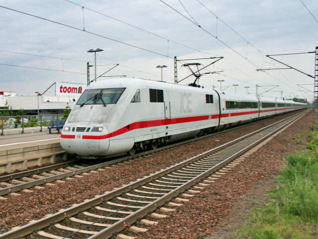 401 im Bhf Gro&szlig;-Gerau-Dornberg