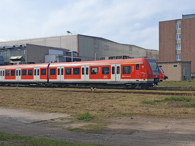 423 im Alstom-Werk in Henningsdorf