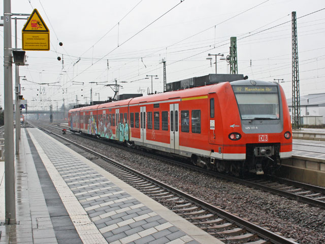 425  im Bhf Graben-Neudorf