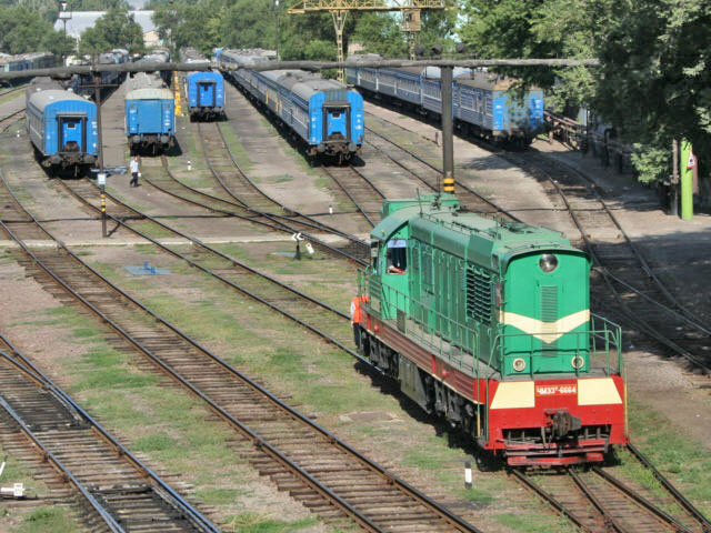 4M33T  im Bhf Almaty