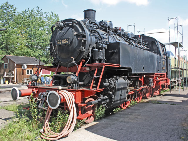 64 im Betriebsbahnhof der GES in Kornwestheim
