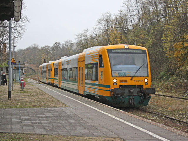 VT 650  im Bhf Seelow