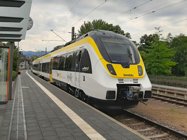 8442  im Bhf Staufen 