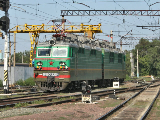 BN80  im Bhf Almaty