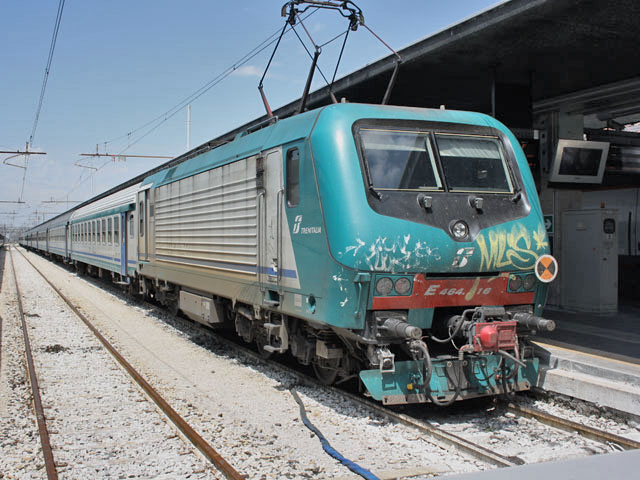 E464 im Bhf Venedig