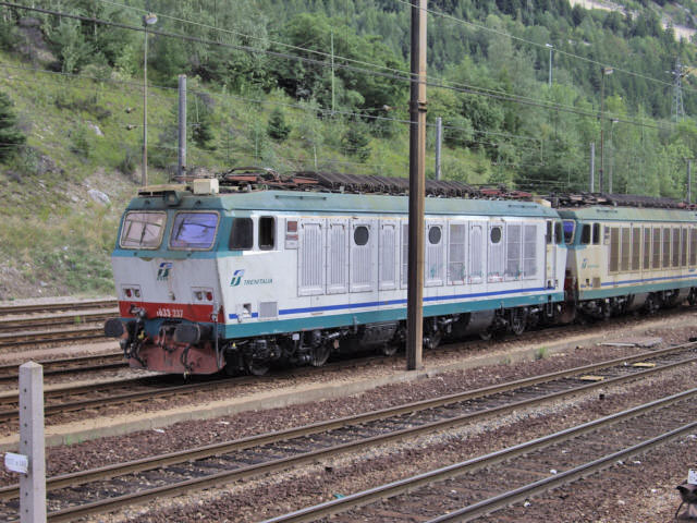 E633  im Bhf Modane