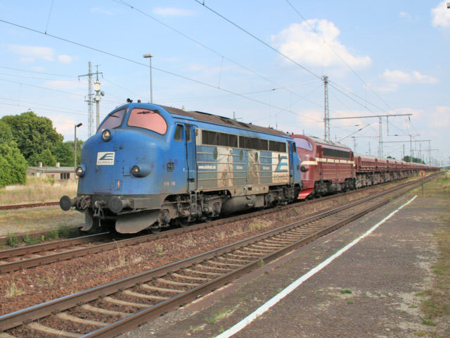 V170  im Bhf L&ouml;wenberg