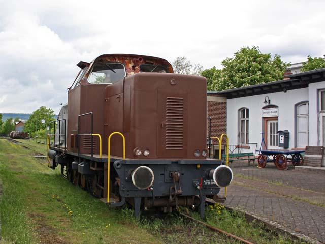 V2  im Bhf Wiesbaden-Dotzheim